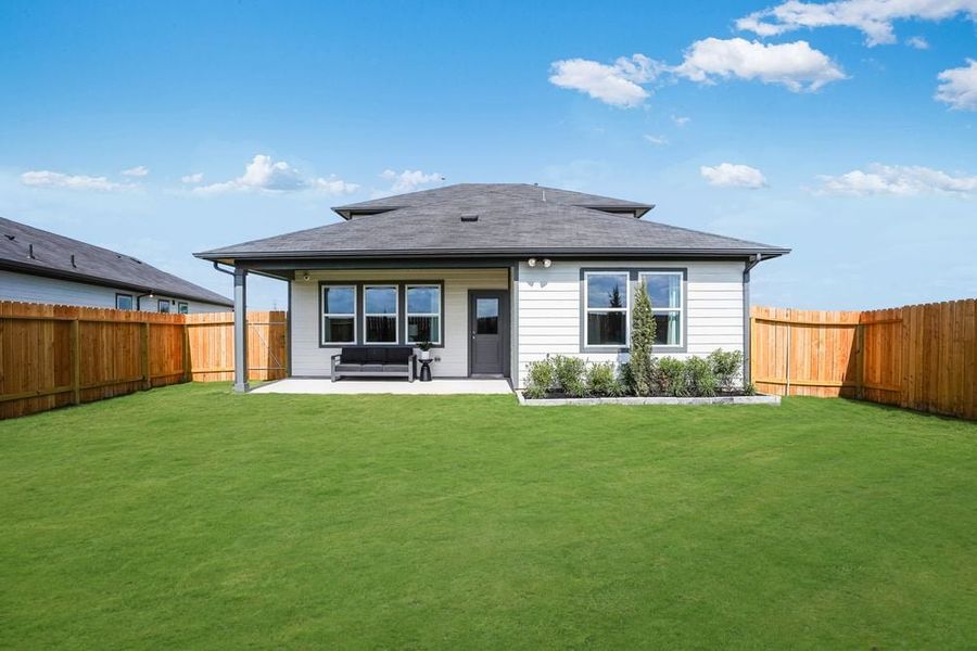 Exterior details of a home in Raburn Reserve 50s, Tomball (Image 27).