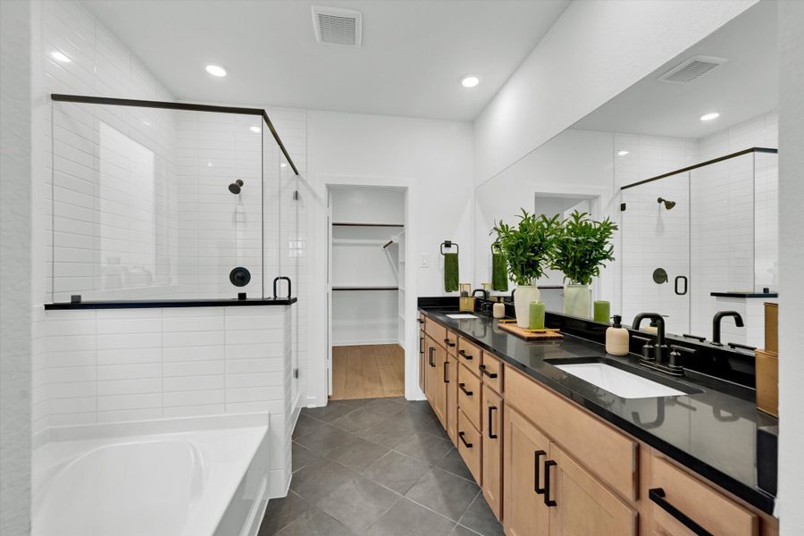 Furnished interior in a model home at La Segarra 40' in Brookshire (Image 33). Furnished interior in a model home at La Segarra 40' in Brookshire (Image 33).