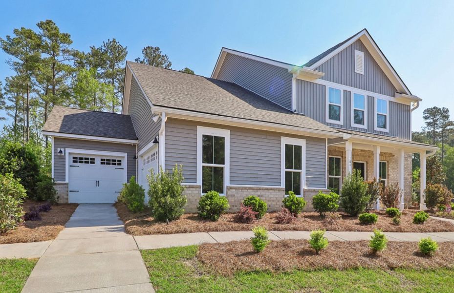 Braddock Model Exterior