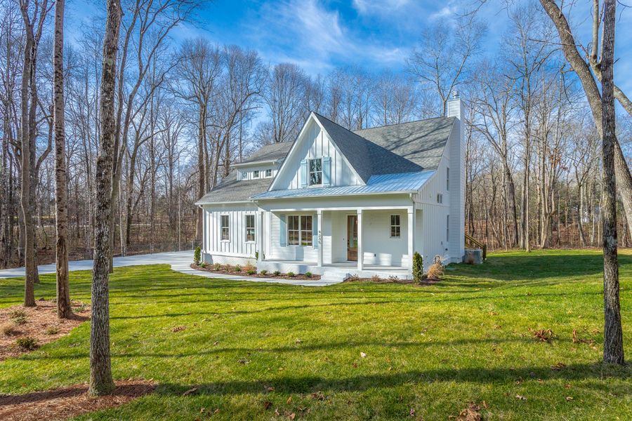 Front exterior of a home in the Hidden River community, located in Signal Mountain, TN (Image 16).