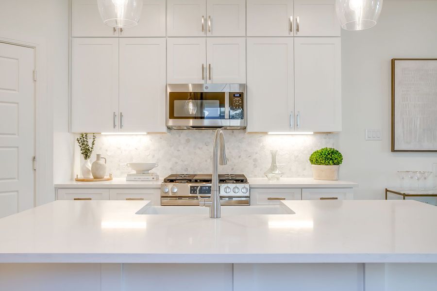 Close-up of interior finishes in a home at MidTowne, Midlothian (Image 53).