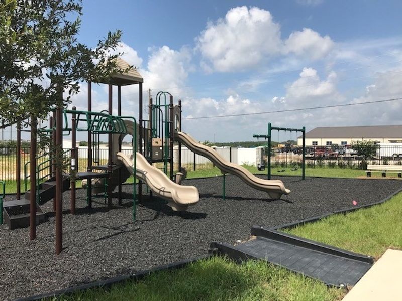 Image 4 of the Citrus Landing community in Davenport, FL.