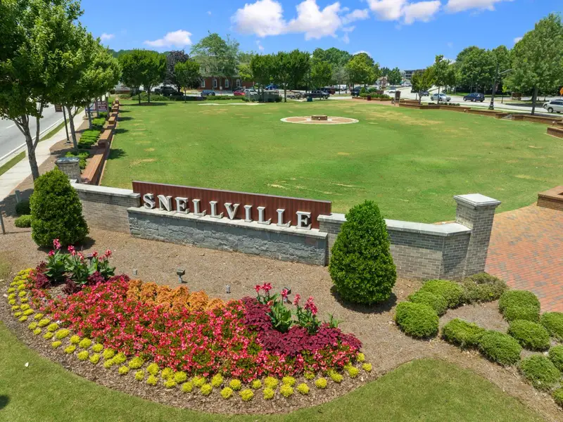 Entrance to the Kelly Preserve community in Loganville, GA, featuring signage and landscaping (Image 1).
