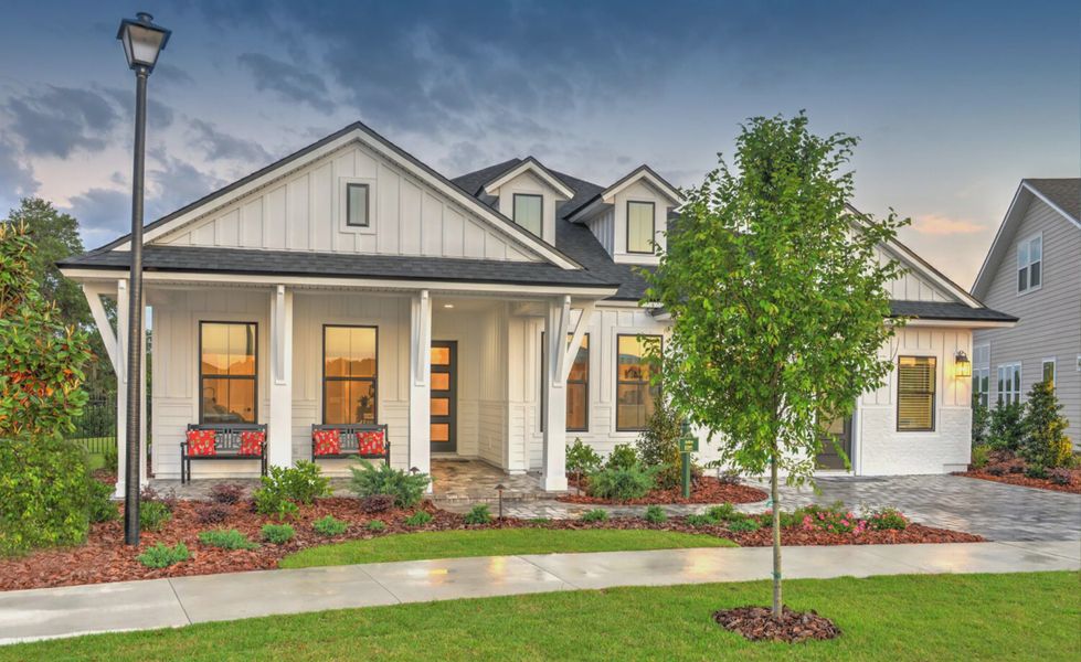 Front exterior of a home in the Oakmont community, located in Gainesville, FL (Image 5).
