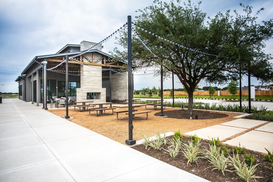 Community amenity available to residents of Candela in Richmond (Image 9).