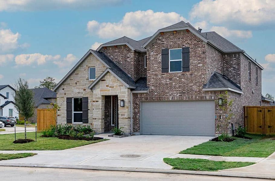 Image 10 of the Raburn Reserve master-planned community in Tomball, TX.