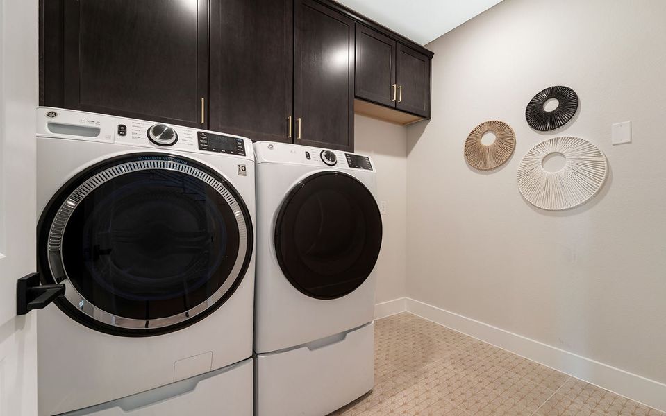 Furnished interior in a model home at Green Meadows in Celina (Image 10).