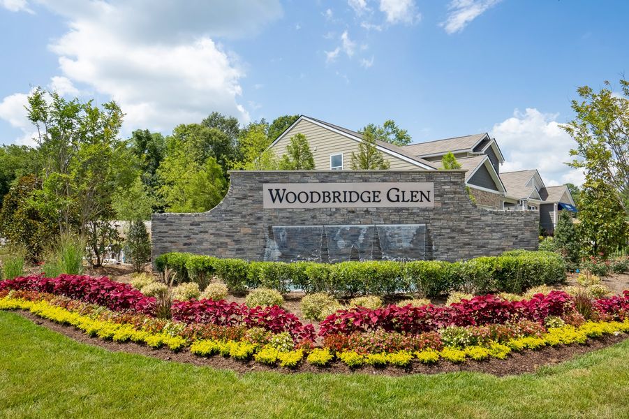 Entrance to the Woodbridge Glen community in Lebanon, TN, featuring signage and landscaping (Image 10).