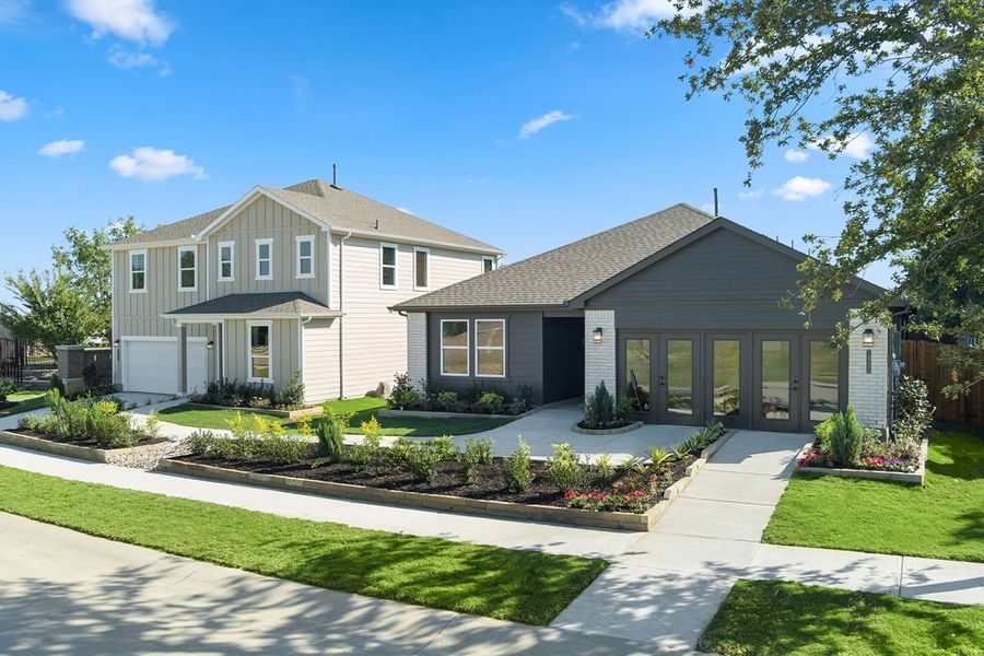 Front exterior of a home in the Eagle Creek community, located in Denton, TX (Image 3).