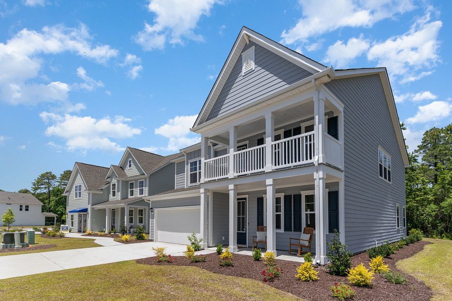 Front exterior of a home in the Waterbridge community, located in Myrtle Beach, SC (Image 31).
