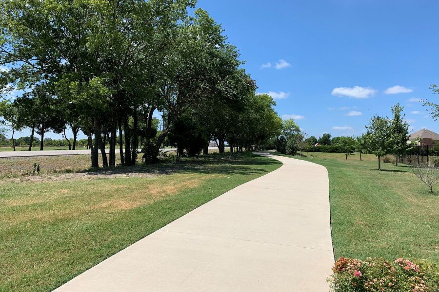 Image 59 of the Homestead community in Sunnyvale, TX.