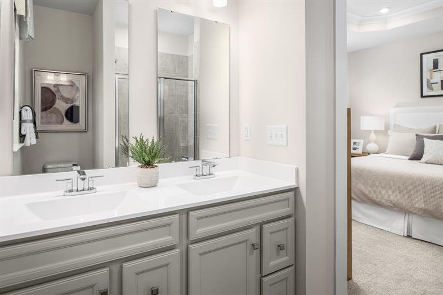 Your Owner’s bath makes every morning effortless. Your Owner’s bath makes every morning effortless.