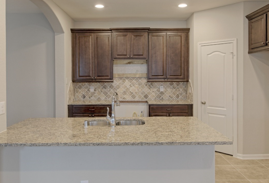 Image 16 of the Hunters Creek Estates community in Baytown, TX.