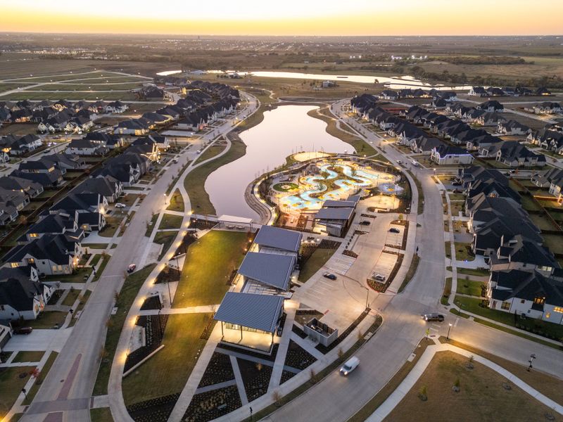 Mosaic Aerial View of Amenities