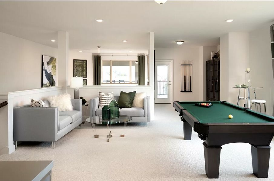 Image 4 of the Rough Hollow - West Rim community in Lakeway, TX.