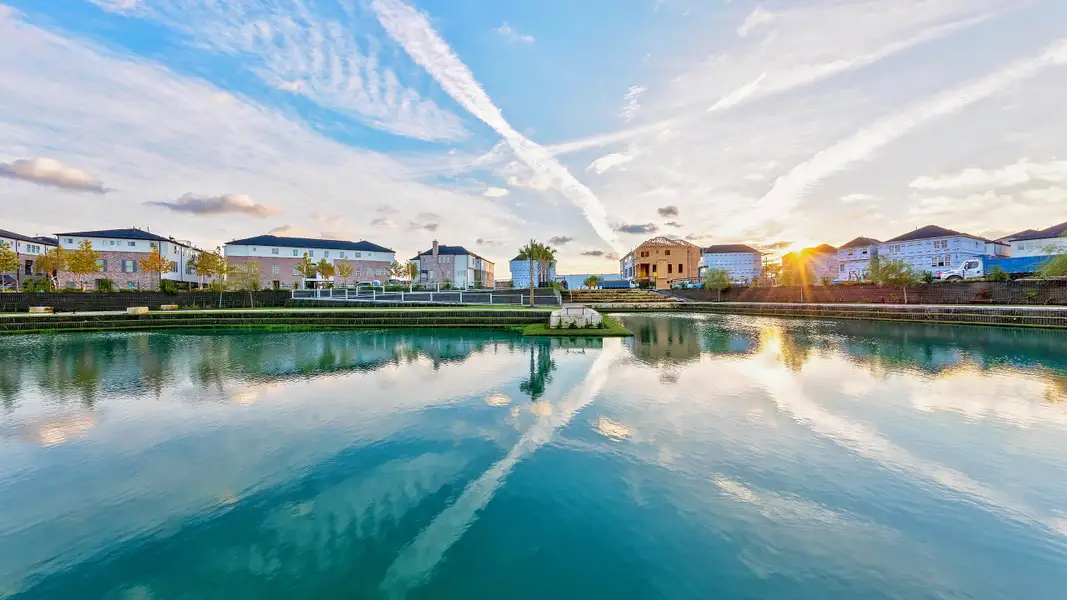 Community amenity available to residents of Cottage Grove Lake in Houston (Image 2).