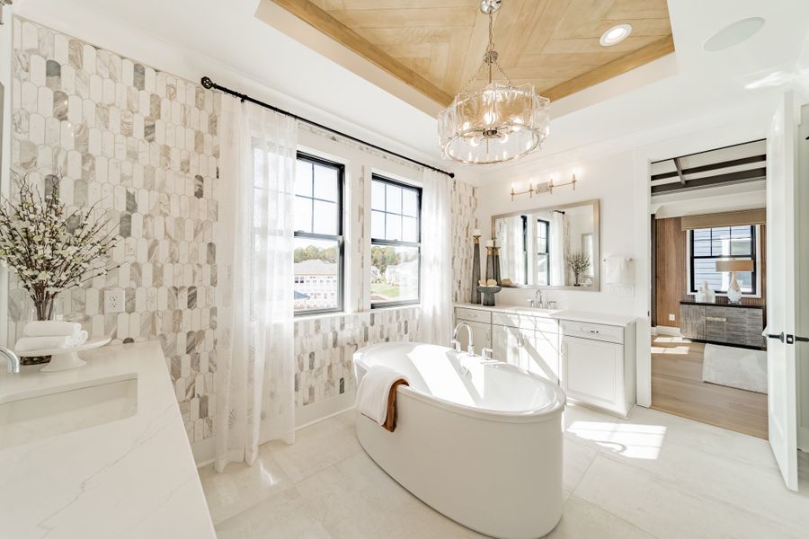 Heritage at Marvin Emeline Model Primary Bath