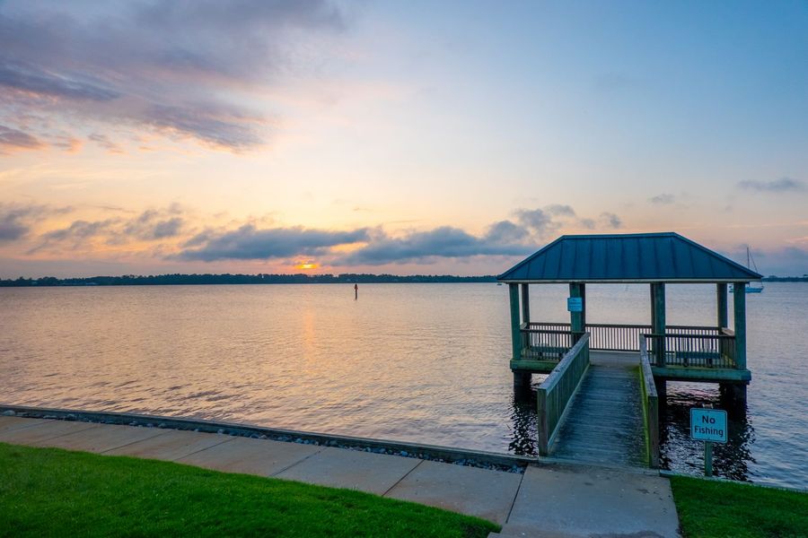 Relax and unwind along the nearby Neuse River Relax and unwind along the nearby Neuse River
