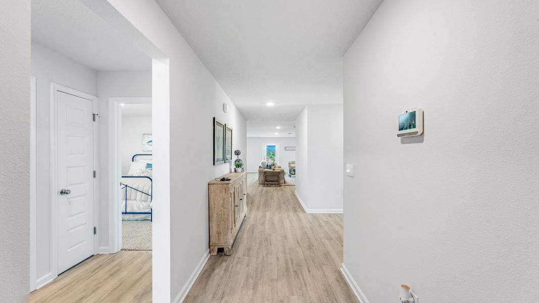 Furnished interior in a model home at Morningside in Panama City (Image 8).