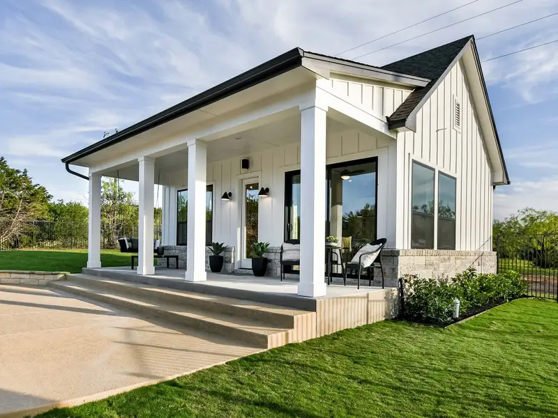 Exterior details of a home in Rees Landing Estates, Spicewood (Image 2).