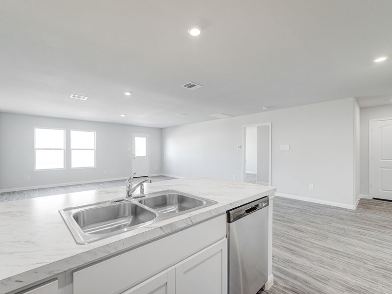 Furnished interior in a model home at Splawn Ranch in Killeen (Image 17).