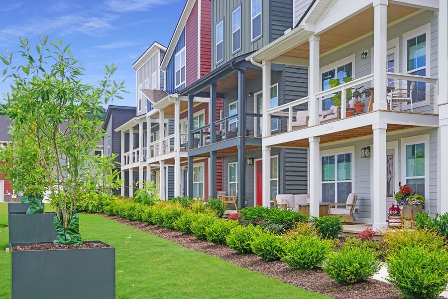Front exterior of a home in the The Parks of Mill Town community, located in Chattanooga, TN (Image 32).