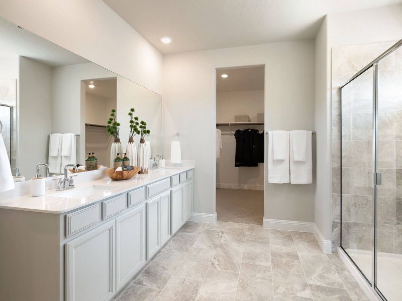 The Bexar bathroom featured at The Quarry at Stoneridge.