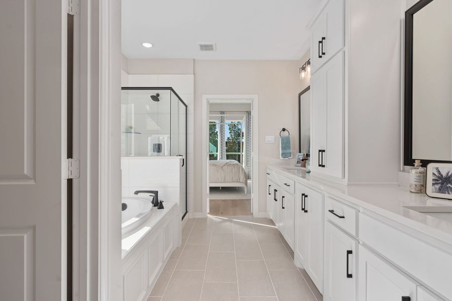 Furnished interior in a model home at Sweetgrass 50s in Haslet (Image 34).