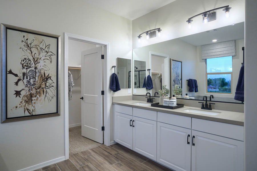 Furnished interior in a model home at Laveen Vistas II in Laveen (Image 32).