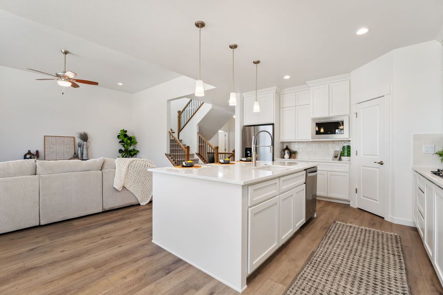 Kinston Centerra,80538 Kinston Centerra,80538