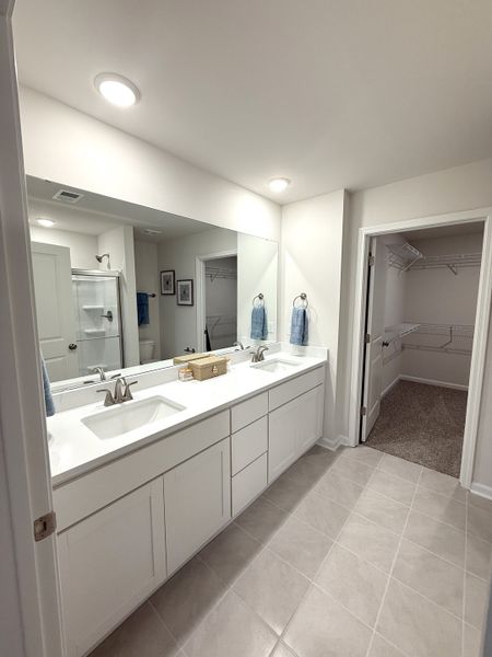 Furnished interior in a model home at Victorywoods Village in Columbia (Image 14).