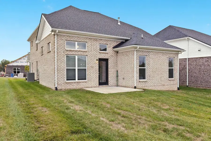 Exterior details of a home in Westfield Garden Homes, Gallatin (Image 7).