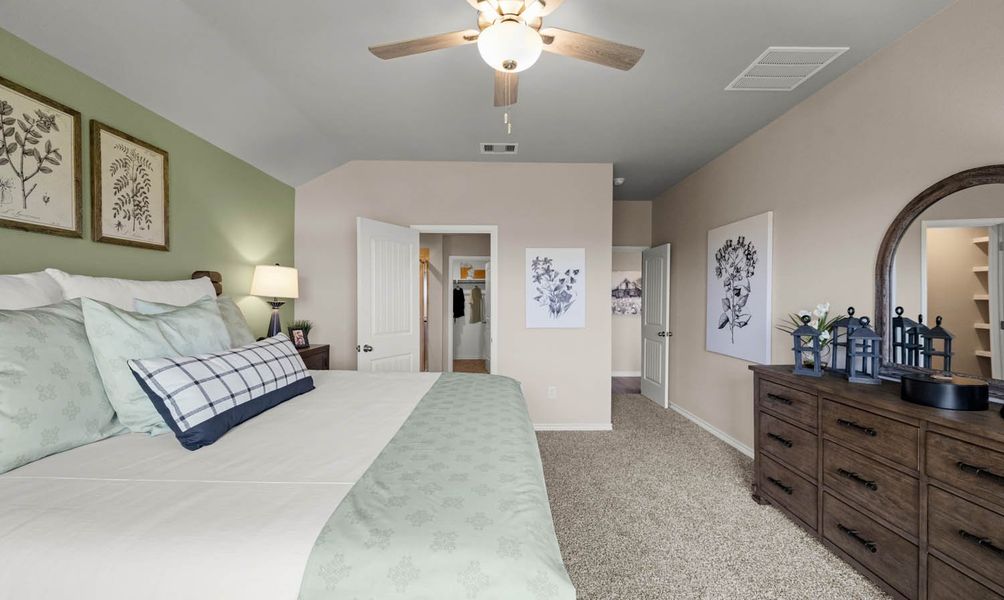 Furnished interior in a model home at David Estates in Portland (Image 26). Furnished interior in a model home at David Estates in Portland (Image 26).