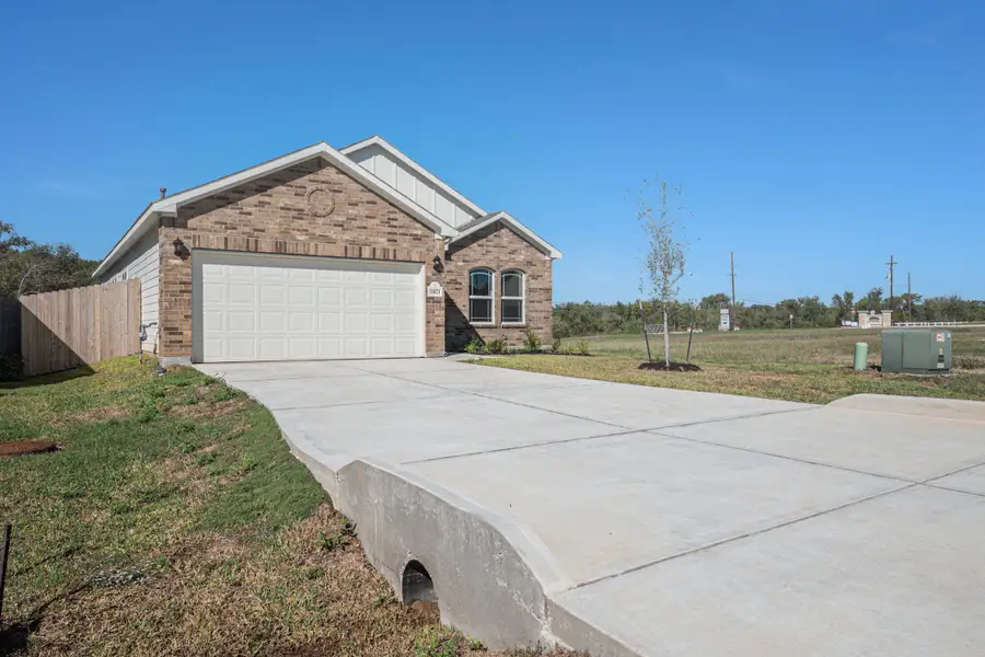 Front exterior of a home in the Clear View Estates community, located in Willis, TX (Image 3). Front exterior of a home in the Clear View Estates community, located in Willis, TX (Image 3).