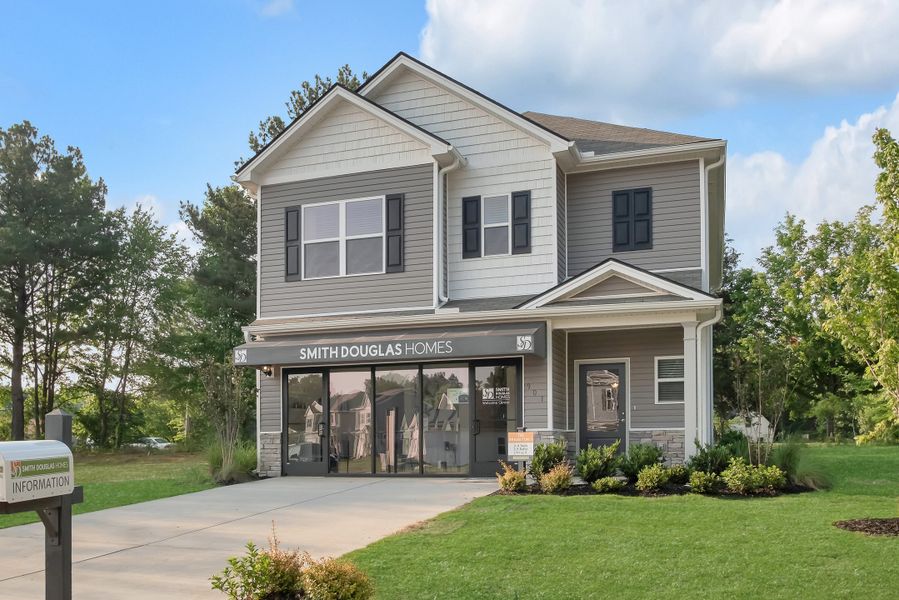 Front exterior of a home in the Stonebridge North community, located in Macon, GA (Image 17).