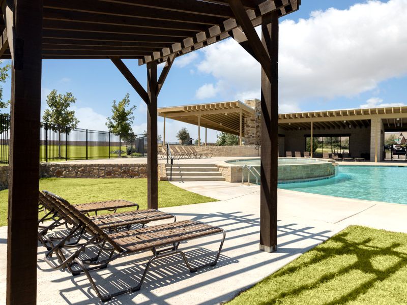 Tesoro at Chisholm Trail Ranch amenities