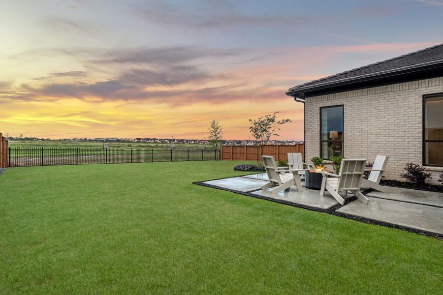Exterior details of a home in Fields - Brookside North, Frisco (Image 7).