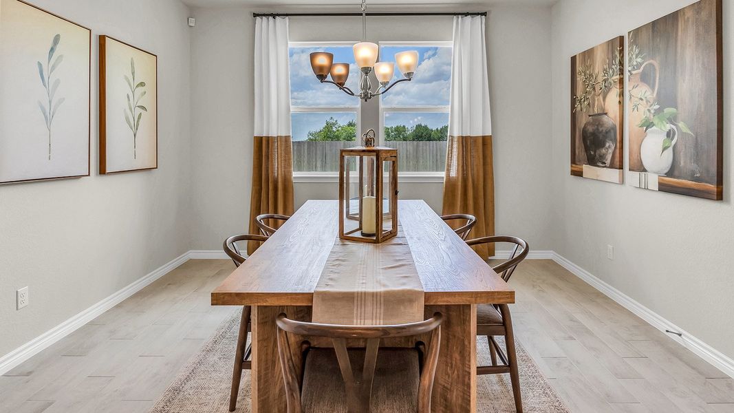 Furnished interior in a model home at Country Meadows in Thorndale (Image 13).