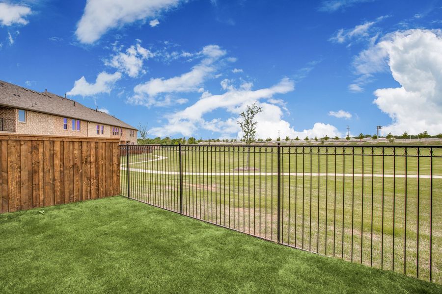 Image 13 of the Prairie Commons Townhomes community in Plano, TX.