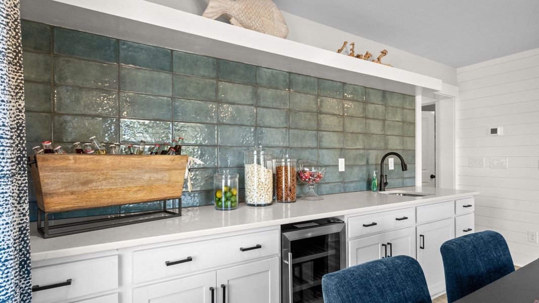 Seabreeze Crossing Wet Bar