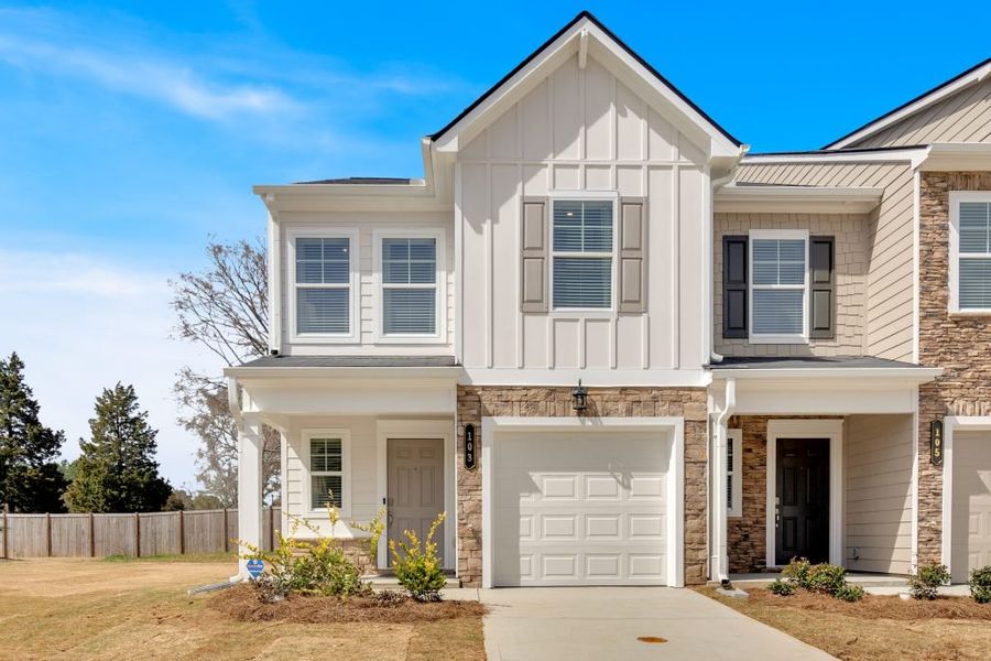 Front exterior of a home in the Village Green community, located in Adairsville, GA (Image 1). Front exterior of a home in the Village Green community, located in Adairsville, GA (Image 1).