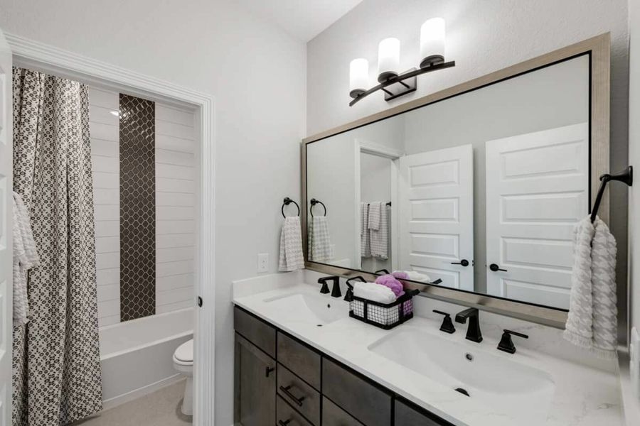 Image 27 of the Haven at Seven Lakes 50 community in Katy, TX.