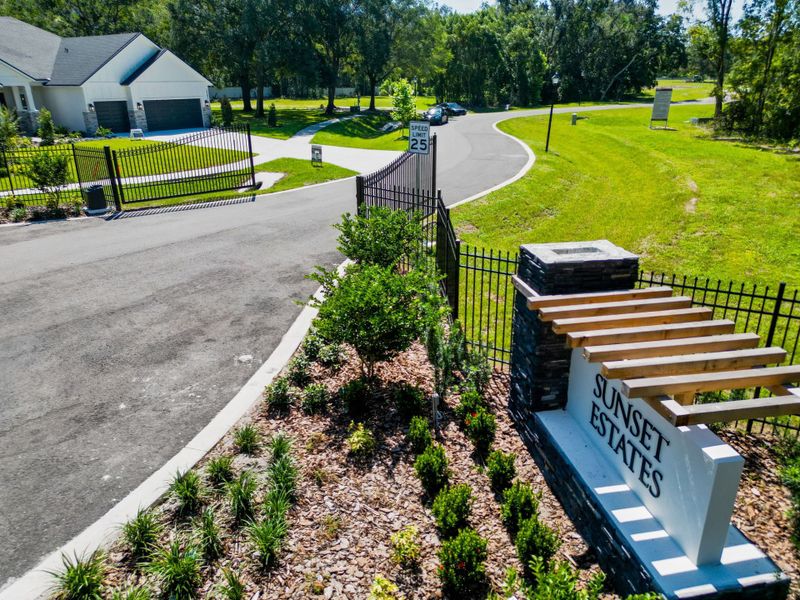 Sunset Estates,33549