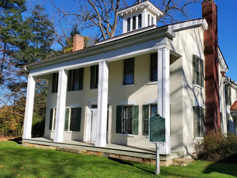 Exterior details of a home in Individual Homes - Jackson County, Jackson (Image 3).