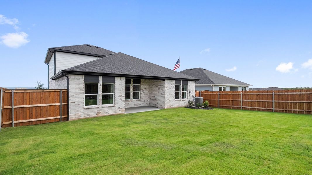 Exterior details of a home in Thunder Rock, Marble Falls (Image 4).