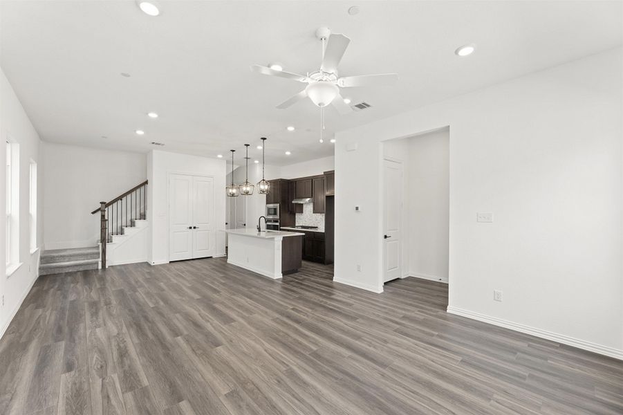 Image 103 of the Legends Crossing - Bungalows community in Irving, TX.