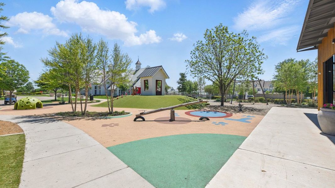 Community amenity available to residents of Pecan Square in Northlake (Image 10).