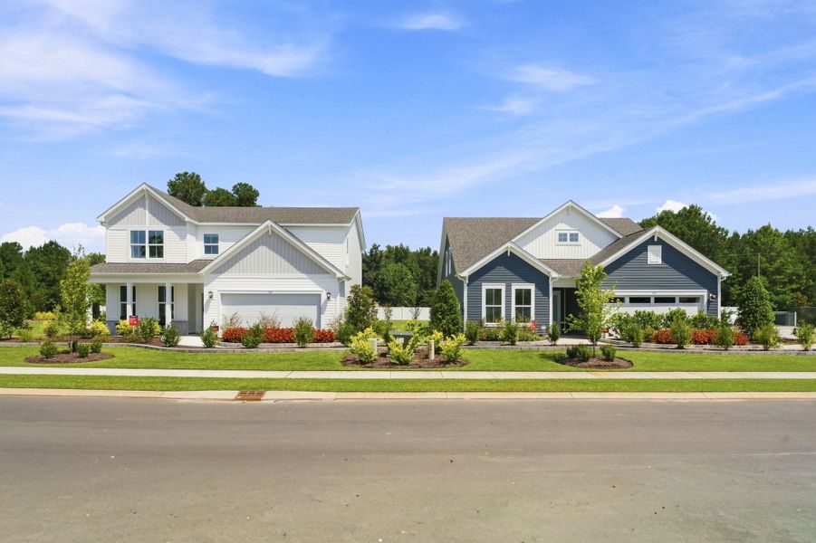 Front exterior of a home in the Ambridge community, located in Conway, SC (Image 3).