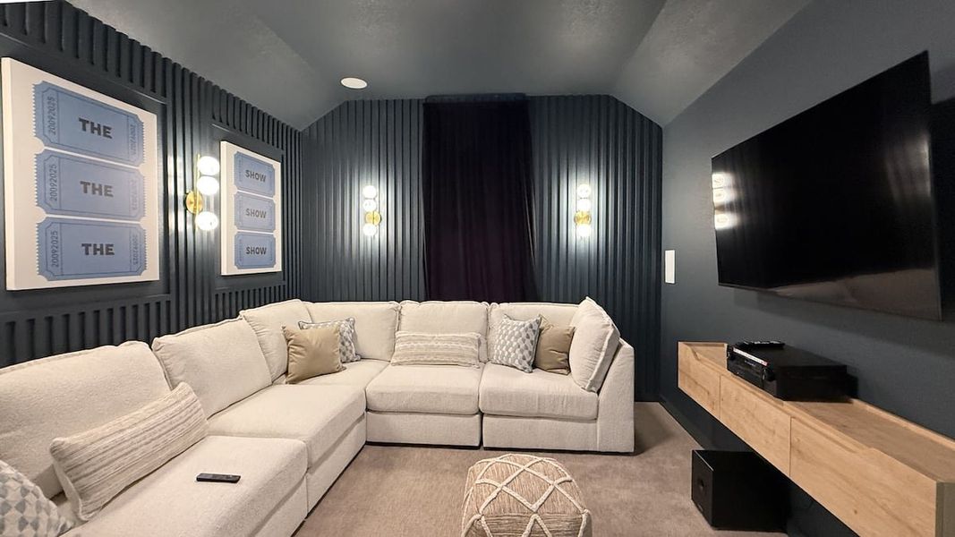 Furnished interior in a model home at Persimmon in Buda (Image 17).