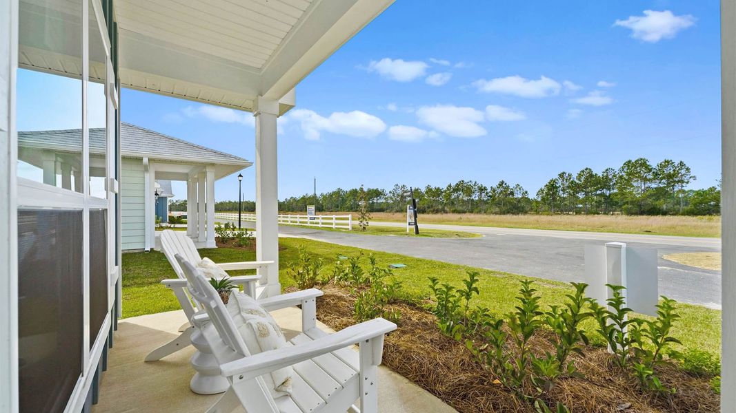 Exterior details of a home in Buffer Farms, Port Saint Joe (Image 5).